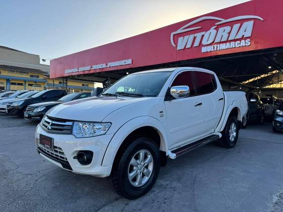 MITSUBISHI L200 TRITON 3.2 HPE 4X4 CD 16V TURBO INTERCOOLER DIESEL 4P AUTOMÁTICO